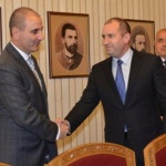 Когато си оцапан, не чуруликай
