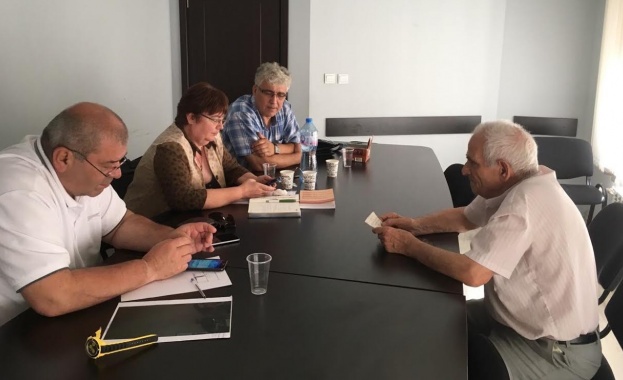 Експерти на БСП посъветваха софиянци: Упражнявайте граждански контрол върху санирането