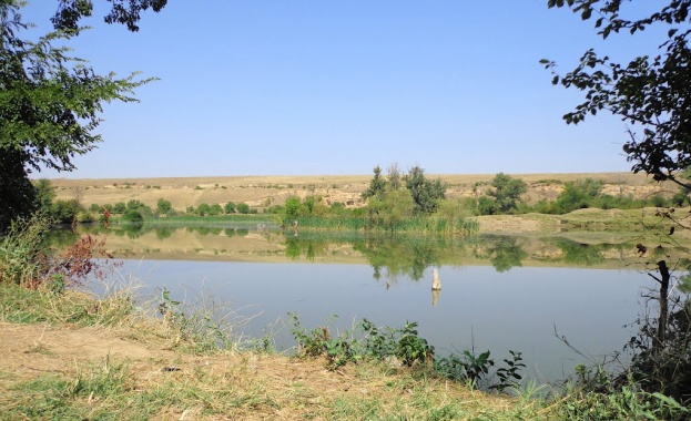 Две деца се удавиха в река Искър, издирват тялото на едно от тях