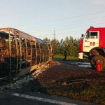 14 души загинаха, след като автобус катастрофира и се запали в Русия