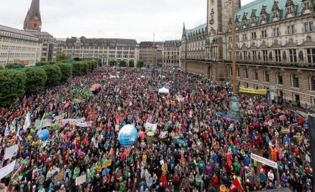 Сблъсъци между полиция и активисти срещу Г-20 в Хамбург