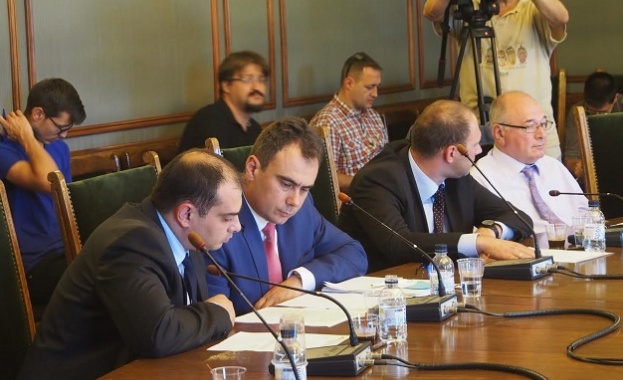 Бойчев: Не искаме комисията „Грипен” да бъде превърната в трибунал