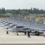 Пазарлъкът за новите бойни самолети навлезе в нова фаза