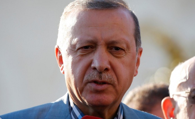 Реджеп Тайип Ердоган: Турските сили ще влязат в Африн всеки момент