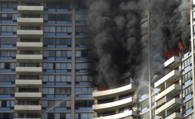 Трима загинали и 12 ранени при пожар в хотел в Хонолулу