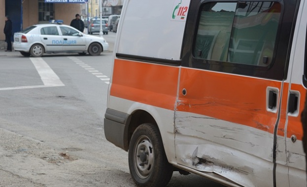 Нова катастрофа между коли и линейка ограничи движението по АМ "Тракия"