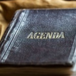 Хиляди се поклониха пред тефтерчето на Апостола