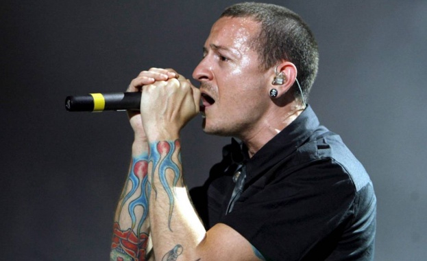 Откриха обесен вокалиста на "Линкин Парк"