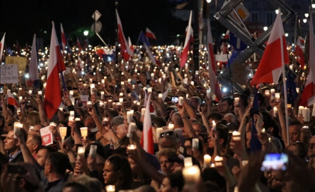 Полското правителство ще продължи реформата на съдебната система