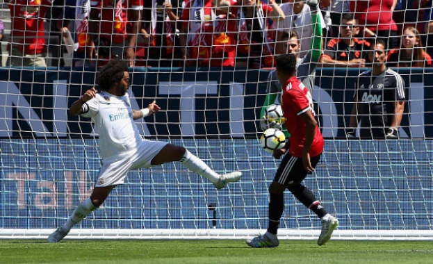 Седем пропуснати дузпи при победа на "Манчестър Юнайтед" над "Реал" Мадрид