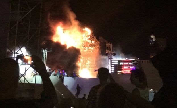 Пожар по време на концерт в Испания, над 22 хиляди души бяха евакуирани (видео)