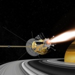 "Касини" улови южното полярно сияние на Сатурн (видео)