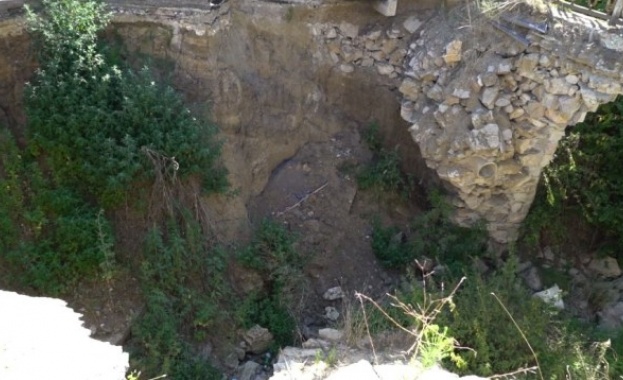 3 години врачанското село Малорад чака ремонт на мост