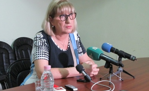 Цецка Цачева обеща, че ще има антикорупционен закон до края на годината