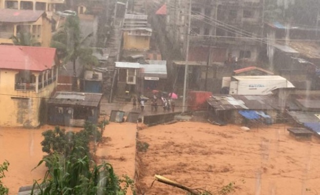 Кално свлачище затрупа десетки в Сиера Леоне
