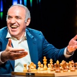 Каспаров се завърна с реми