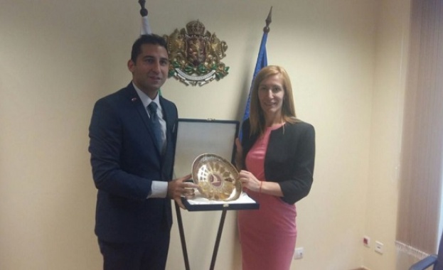 Посрещаме все повече турски туристи