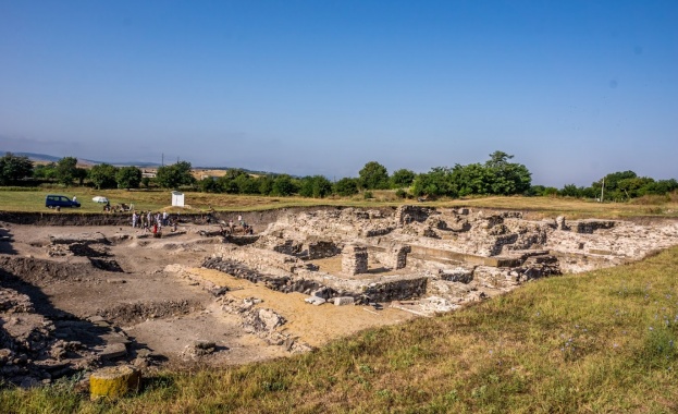 Популяризират археологическия резерват Деултум край Дебелт