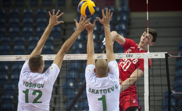 България загуби от Русия на старта на Европейското по волейбол