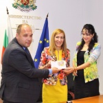 Казанлъшката гробница и Рилският манастир украсяват пощенска марка, посветена на туризма