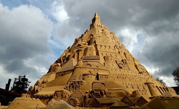 В Германия построиха най-високия пясъчен замък