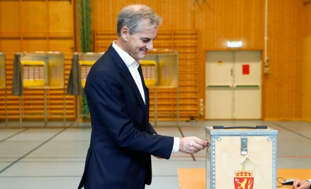 В Норвегия гласуват на оспорвани парламентарни избори