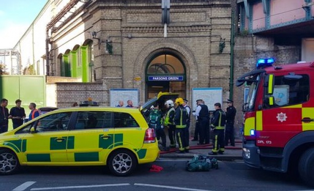 Експлозия в лондонското метро, над 20 души са ранени (обновена) Експлозия в лондонското метро, над 20 души са ранени (обновена)