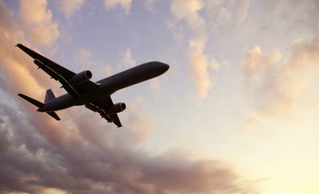 Самолет с 25 души се разби в Канада