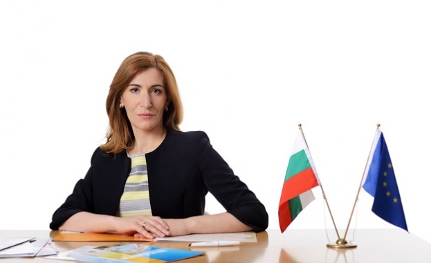 Министър Ангелкова: Увеличихме приходите от концесии и наеми на морски плажове