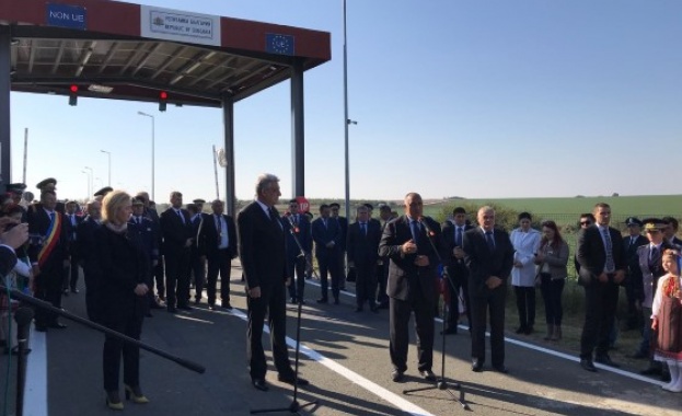 Борисов и Тудосе откриха новия граничен пункт между България и Румъния