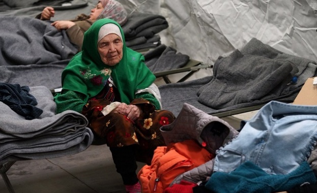 106-годишна афганистанка получи временно убежище в Швеция