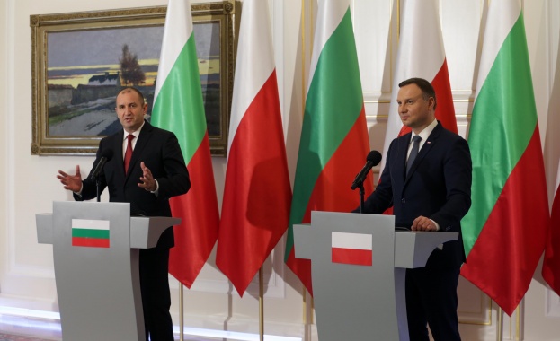 Румен Радев: Санкциите срещу Русия вредят и не могат да траят до безкрай