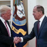 Лавров иска "по-балансирано" решение от САЩ за ядрената сделка с Иран 