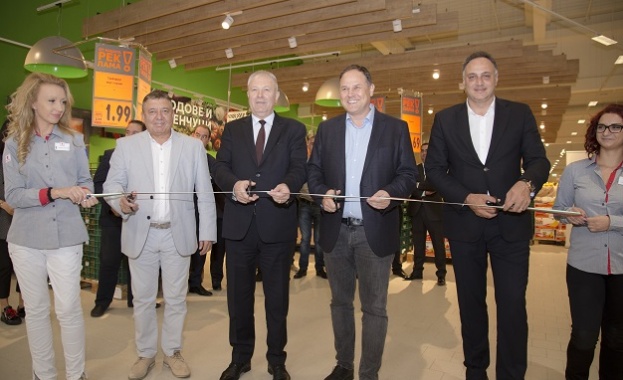 Kaufland България откри първия си хипермаркет по изцяло нова концепция 