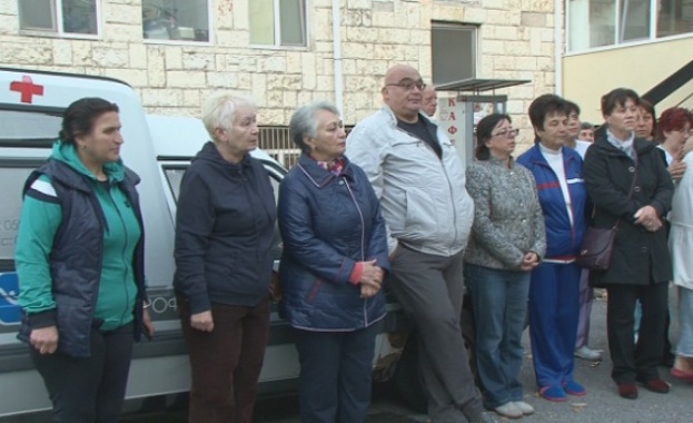 Протестите в болницата в Поморие продължават