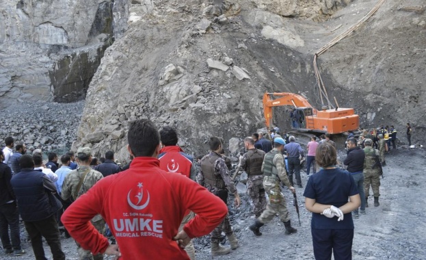 Трагедия в нелегална мина в Турция, шестима загинаха