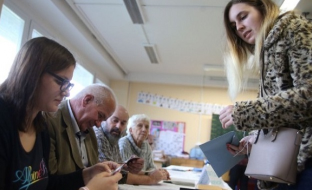 Приключи гласуването на парламентарните избори в Чехия