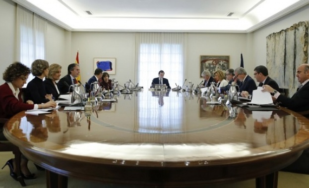 Мадрид заседава за налагане на пряко управление на Каталуния