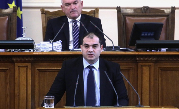 Филип Попов: В този бюджет няма мерки срещу демографската катастрофа
