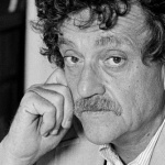 Историята е поредица от изненади. Тя може...