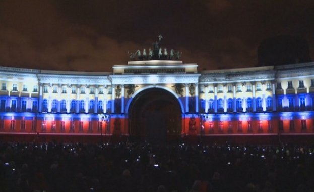 Зрелищен мултимедиен спектакъл в Санкт Петербург
