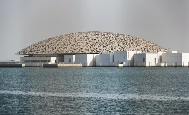 Откриват Лувър в Абу Даби