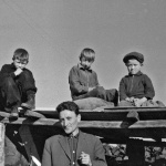 Непоказвани фотографии на Йордан Радичков в Столична библиотека