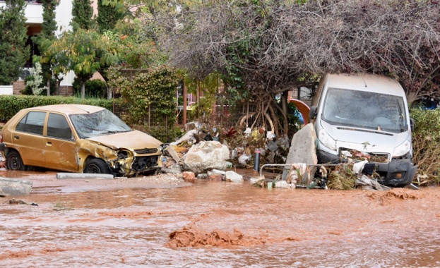 След тежките наводнения в Гърция спасителните работи продължават Расте и