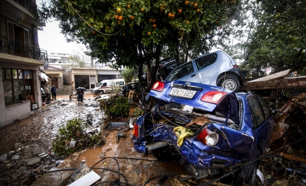 Борисов поднесе съболезнования към Ципрас за жертвите на потопа в Гърция