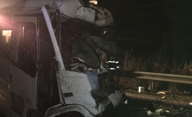 МТИТС: Няма констатирани нарушения в превозвачите от катастрофата край Микре