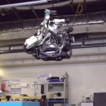 Представиха робот, който скача и прави салто (видео)