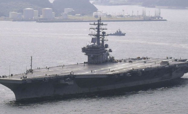 Американски военен самолет с 11 души на борда се разби край Япония