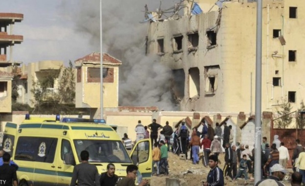 Терористична атака с много жертви срещу джамия в Египет
