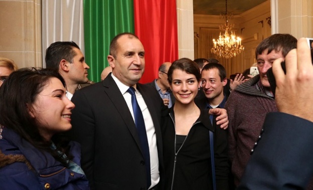 Президентът: Българската общност във Франция има голям принос за доверието в двустранните отношения